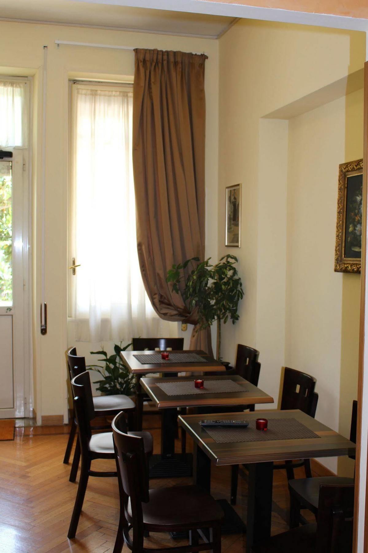 Aventino 2* Roma